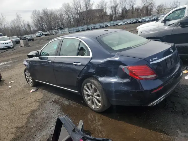 WDDZF4KB7HA237365 2017 MERCEDES-BENZ E-KLASSE - Image 2
