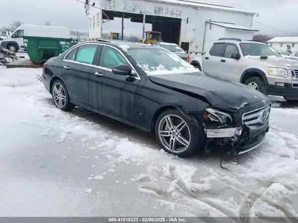 WDDZF4KB7KA573430 2019 MERCEDES-BENZ E-KLASSE - Image 1