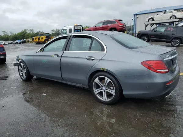 WDDZF4KB8HA108146 2017 MERCEDES-BENZ E-KLASSE - Image 2