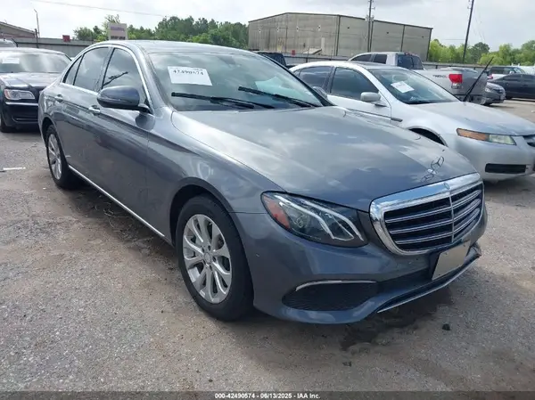 WDDZF4KB8HA162871 2017 MERCEDES-BENZ E-KLASSE - Image 1