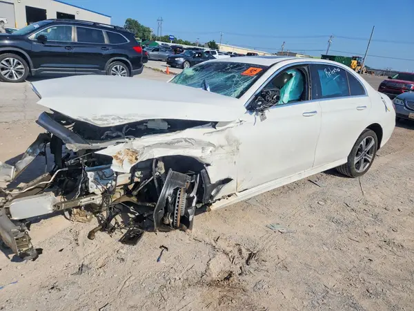 WDDZF4KB8HA260475 2017 MERCEDES-BENZ E-KLASSE - Image 1