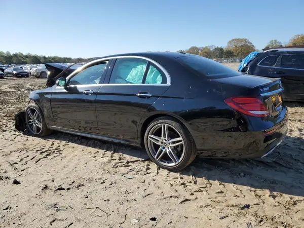WDDZF4KB8JA308367 2018 MERCEDES-BENZ E-KLASSE - Image 2