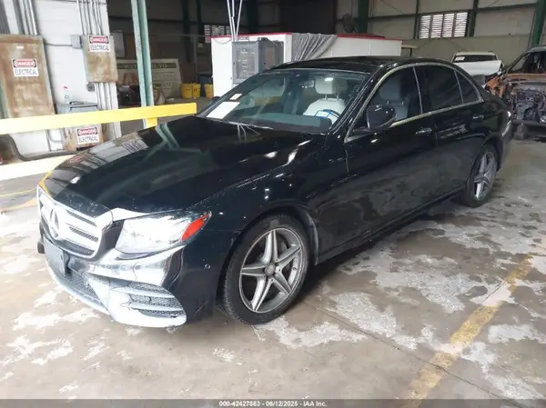 WDDZF4KB9HA197256 2017 MERCEDES-BENZ E-KLASSE - Image 2