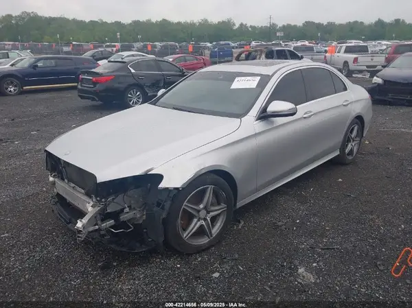 WDDZF4KB9HA201113 2017 MERCEDES-BENZ E-KLASSE - Image 2