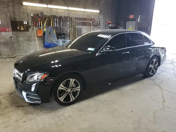 WDDZF4KB9HA215853 2017 MERCEDES-BENZ E-KLASSE - Image 1