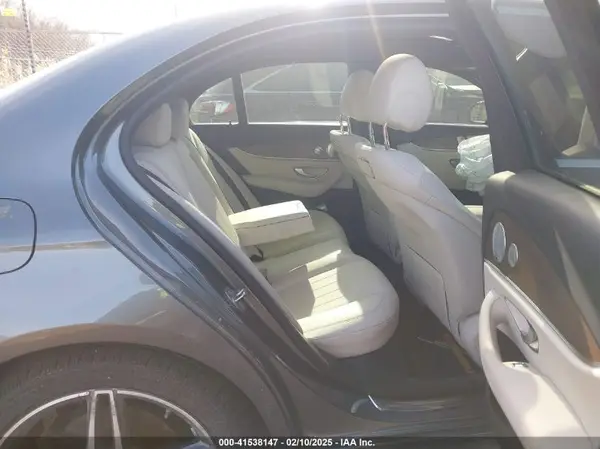 WDDZF4KB9JA366973 2018 MERCEDES-BENZ E-KLASSE - Image 8
