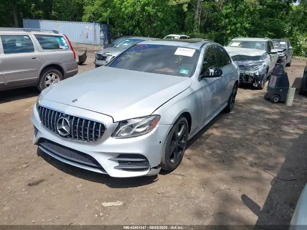 WDDZF4KB9JA445012 2018 MERCEDES-BENZ E-KLASSE - Image 2
