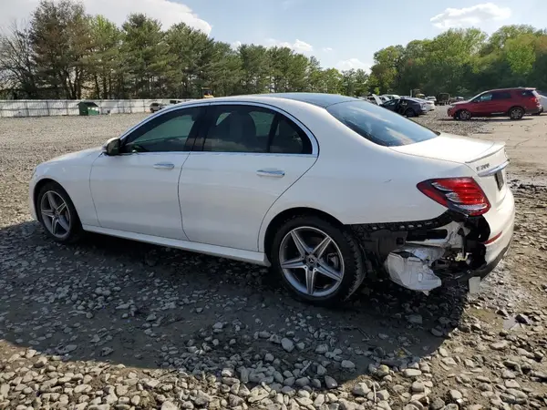 WDDZF4KB9KA520910 2019 MERCEDES-BENZ E-KLASSE - Image 2