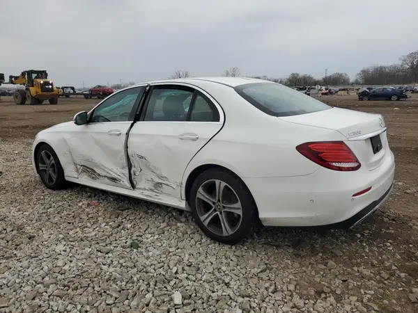 WDDZF4KB9KA524388 2019 MERCEDES-BENZ E-KLASSE - Image 2