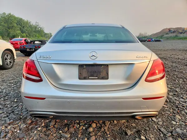 2019 MERCEDES-BENZ E-KLASSE auction photo 6