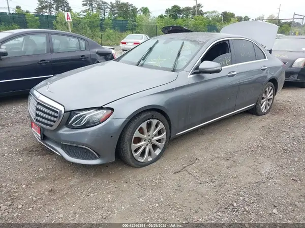 WDDZF4KB9KA575468 2019 MERCEDES-BENZ E-KLASSE - Image 2
