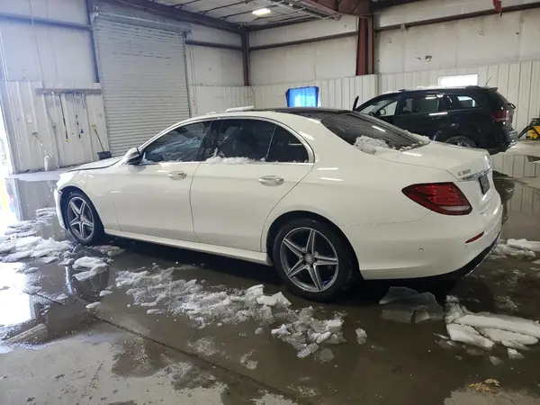 WDDZF4KBXHA080933 2017 MERCEDES-BENZ E-KLASSE - Image 2