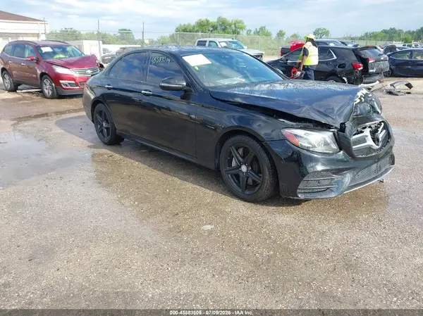 WDDZF4KBXHA129001 2017 MERCEDES-BENZ E-KLASSE - Image 1