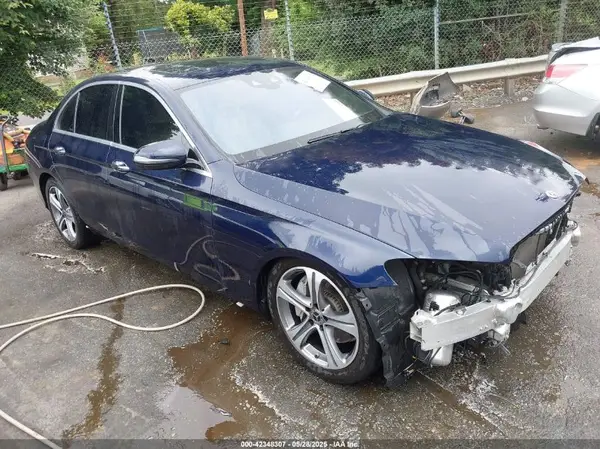 WDDZF4KBXHA267542 2017 MERCEDES-BENZ E-KLASSE - Image 1