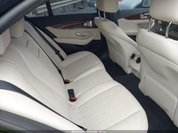 WDDZF4KBXHA267542 2017 MERCEDES-BENZ E-KLASSE - Image 8