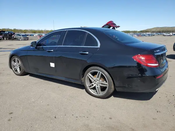 WDDZF4KBXJA381398 2018 MERCEDES-BENZ E-KLASSE - Image 2