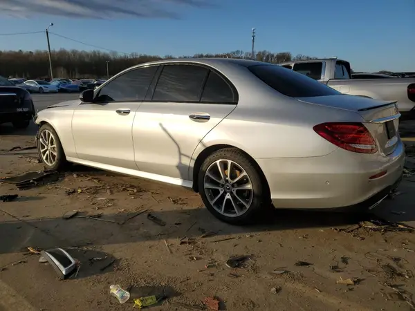 WDDZF4KBXJA385404 2018 MERCEDES-BENZ E-KLASSE - Image 2