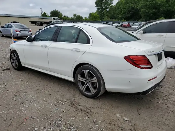 WDDZF4KBXKA489277 2019 MERCEDES-BENZ E-KLASSE - Image 2