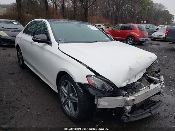 WDDZF4KBXKA514520 2019 MERCEDES-BENZ E-KLASSE - Image 1