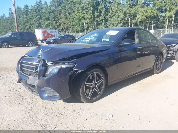 WDDZF6GB0JA417491 2018 MERCEDES-BENZ E-KLASSE - Image 2