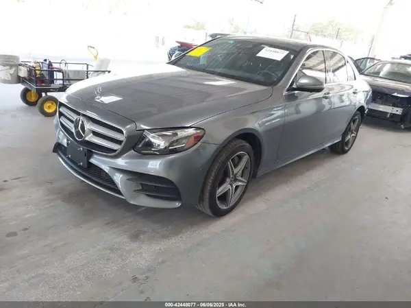 WDDZF6GB1JA391466 2018 MERCEDES-BENZ E-KLASSE - Image 2