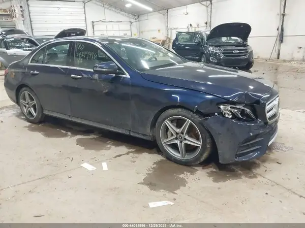 WDDZF6GB1JA396117 2018 MERCEDES-BENZ E-KLASSE - Image 1