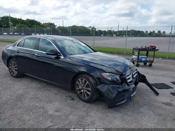 WDDZF6GB9JA467354 2018 MERCEDES-BENZ E-KLASSE - Image 1