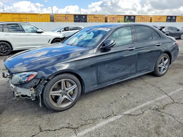 WDDZF6JB1KA525869 2019 MERCEDES-BENZ E-KLASSE - Image 1