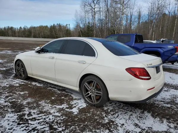 WDDZF6JB8KA535119 2019 MERCEDES-BENZ E-KLASSE - Image 2
