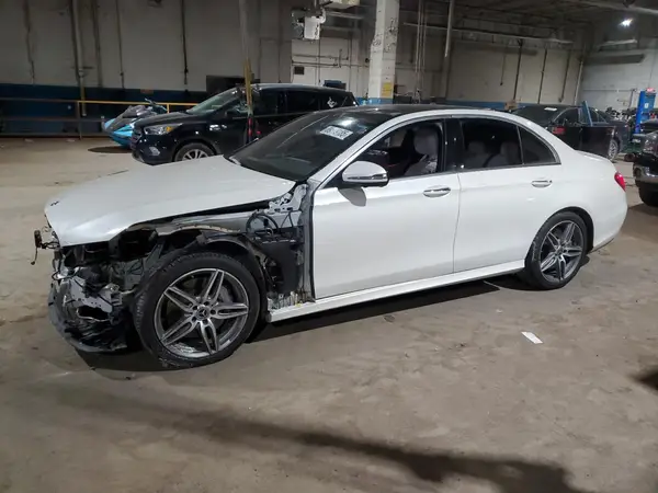 WDDZF6JB9KA508432 2019 MERCEDES-BENZ E-KLASSE - Image 1
