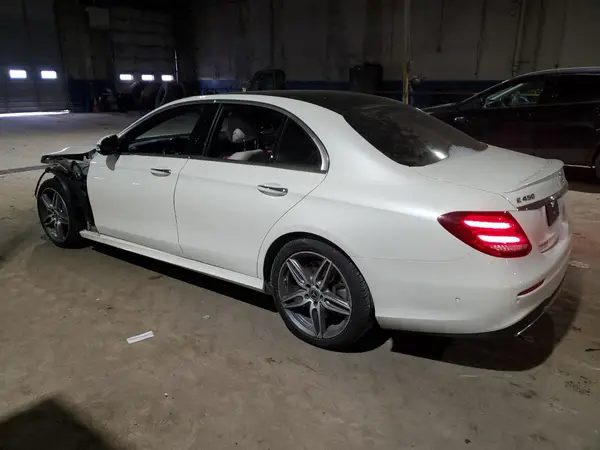 WDDZF6JB9KA508432 2019 MERCEDES-BENZ E-KLASSE - Image 2