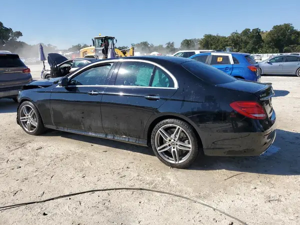 WDDZF6JBXKA494489 2019 MERCEDES-BENZ E-KLASSE - Image 2