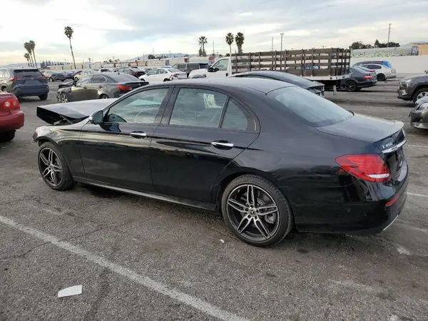 WDDZF6JBXLA748428 2020 MERCEDES-BENZ E-KLASSE - Image 2