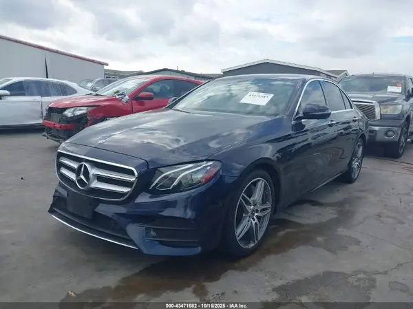WDDZF8DB2LA738287 2020 MERCEDES-BENZ E-KLASSE - Image 2