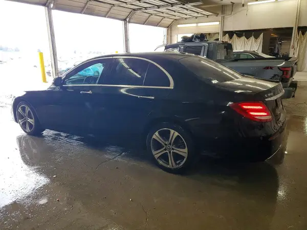 WDDZF8DB3LA738024 2020 MERCEDES-BENZ E-KLASSE - Image 2