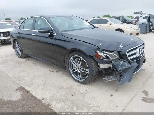 WDDZF8DB9LA726993 2020 MERCEDES-BENZ E-KLASSE - Image 1