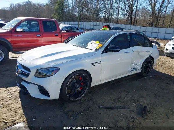 WDDZF8KB3KA503589 2019 MERCEDES-BENZ E-KLASSE - Image 2
