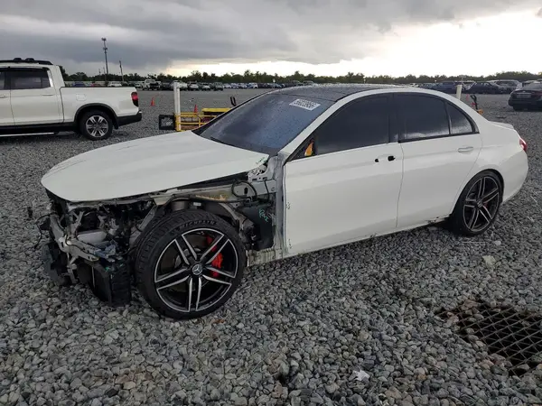 WDDZF8KB8JA258755 2018 MERCEDES-BENZ E-KLASSE - Image 1