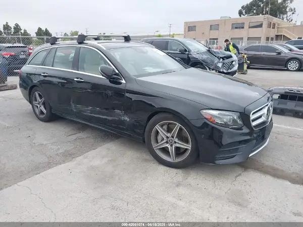 WDDZH6JB2KA583502 2019 MERCEDES-BENZ E-KLASSE - Image 1