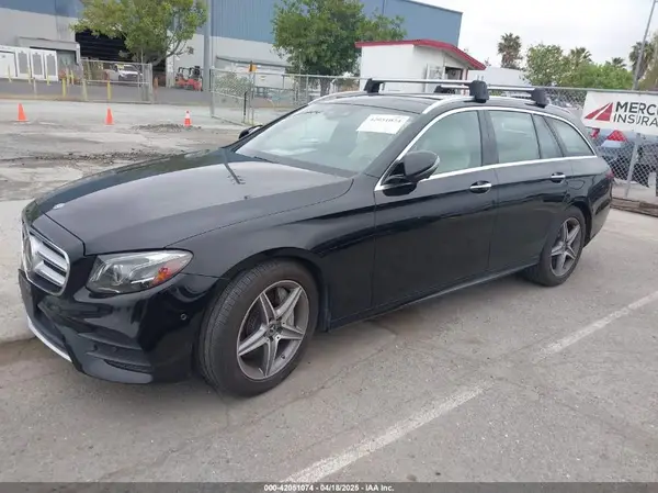 WDDZH6JB2KA583502 2019 MERCEDES-BENZ E-KLASSE - Image 2