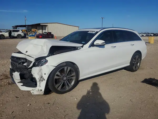 WDDZH6JB7KA639255 2019 MERCEDES-BENZ E-KLASSE - Image 1