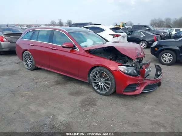 WDDZH6JB7KA654077 2019 MERCEDES-BENZ E-KLASSE - Image 1