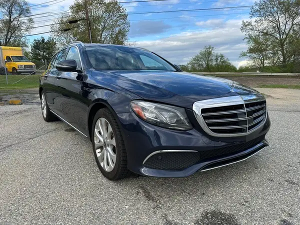 WDDZH6JB9KA591631 2019 MERCEDES-BENZ E-KLASSE - Image 1