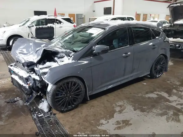 WF0DP3TH1G4115741 2016 FORD FOCUS RS - Image 2