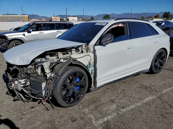 WU1ARBF14ND007574 2022 AUDI RS Q8
