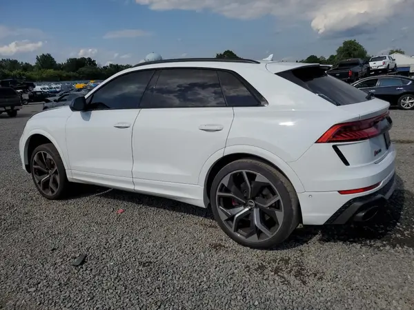 WU1ARBF16ND007592 2022 AUDI RS Q8 - Image 2