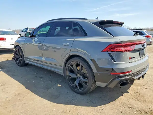 WU1ARBF17ND031707 2022 AUDI RS Q8 - Image 2