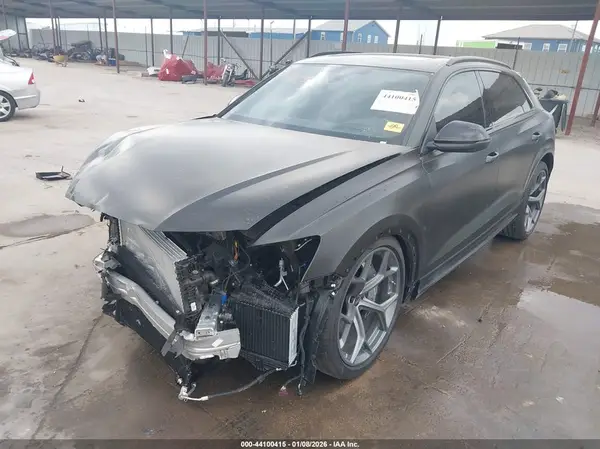 WU1ARBF17SD035493 2025 AUDI RS Q8 - Image 2