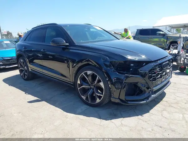 WU1ARBF18ND002572 2022 AUDI RS Q8