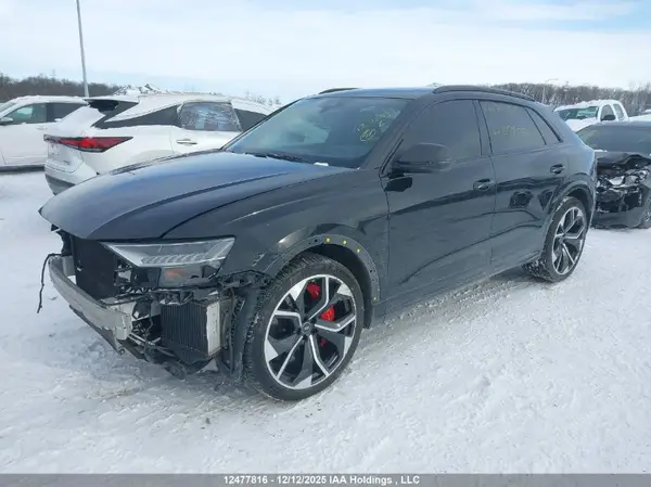 WU1ARBF1XND029255 2022 AUDI RS Q8 - Image 2